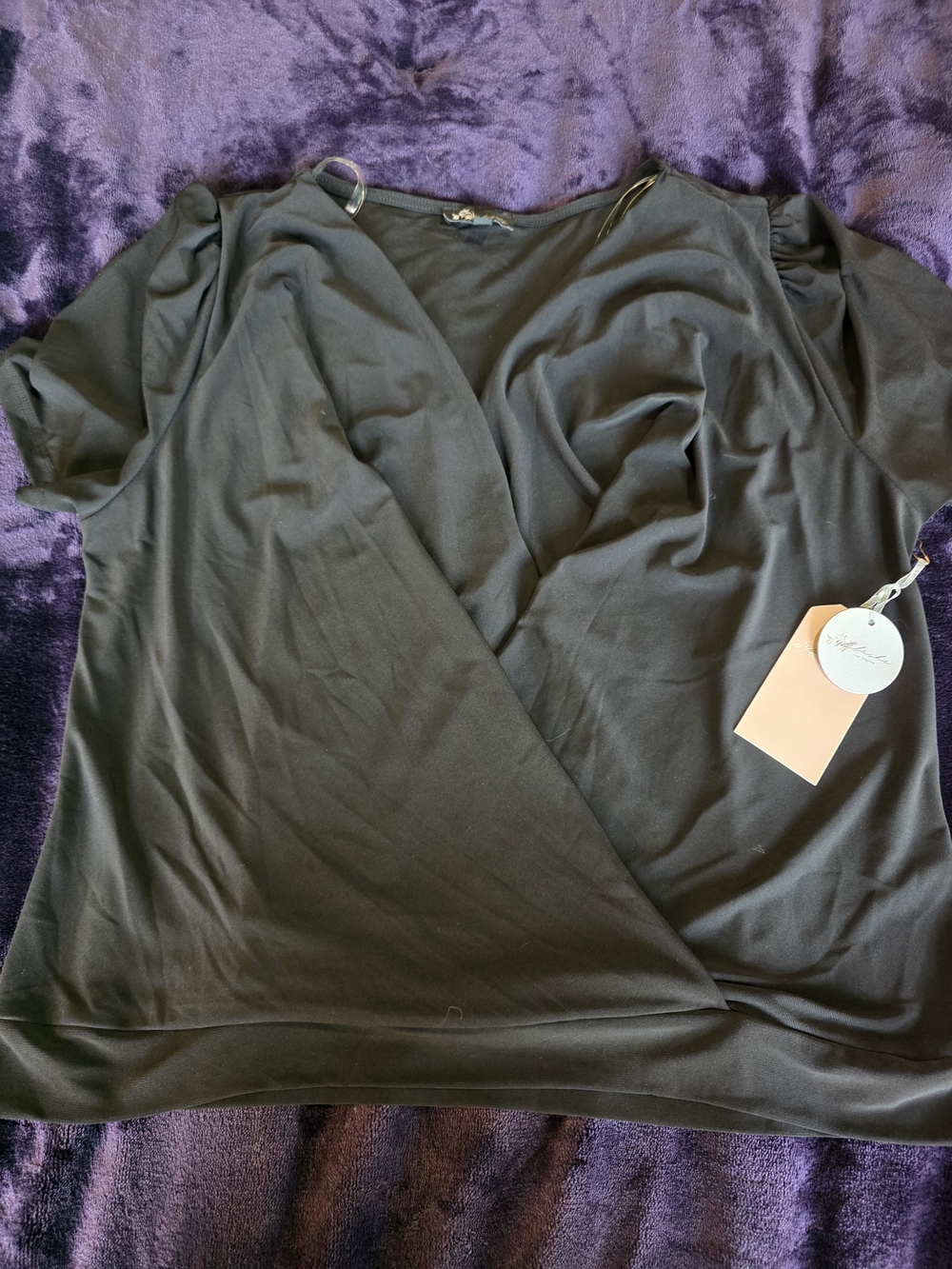 NWT BLASHE Los Angeles Black Surplice Wrap Top Size Large Retail 80.00